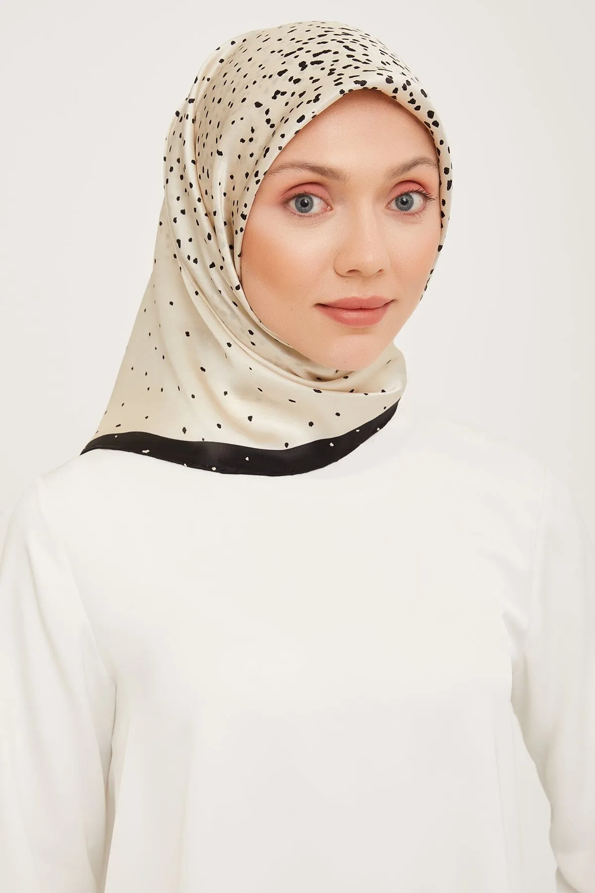 Armine Illy Classy Silk Scarf #50