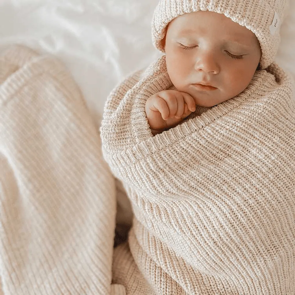 Chunky knitted blanket | Honey