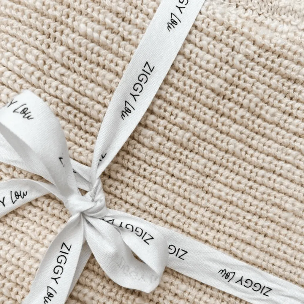 Chunky knitted blanket | Honey