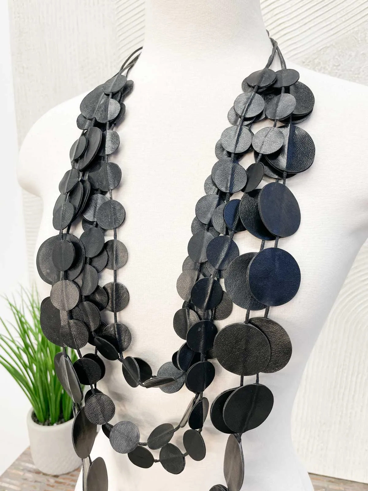 Harmony Necklace, Black