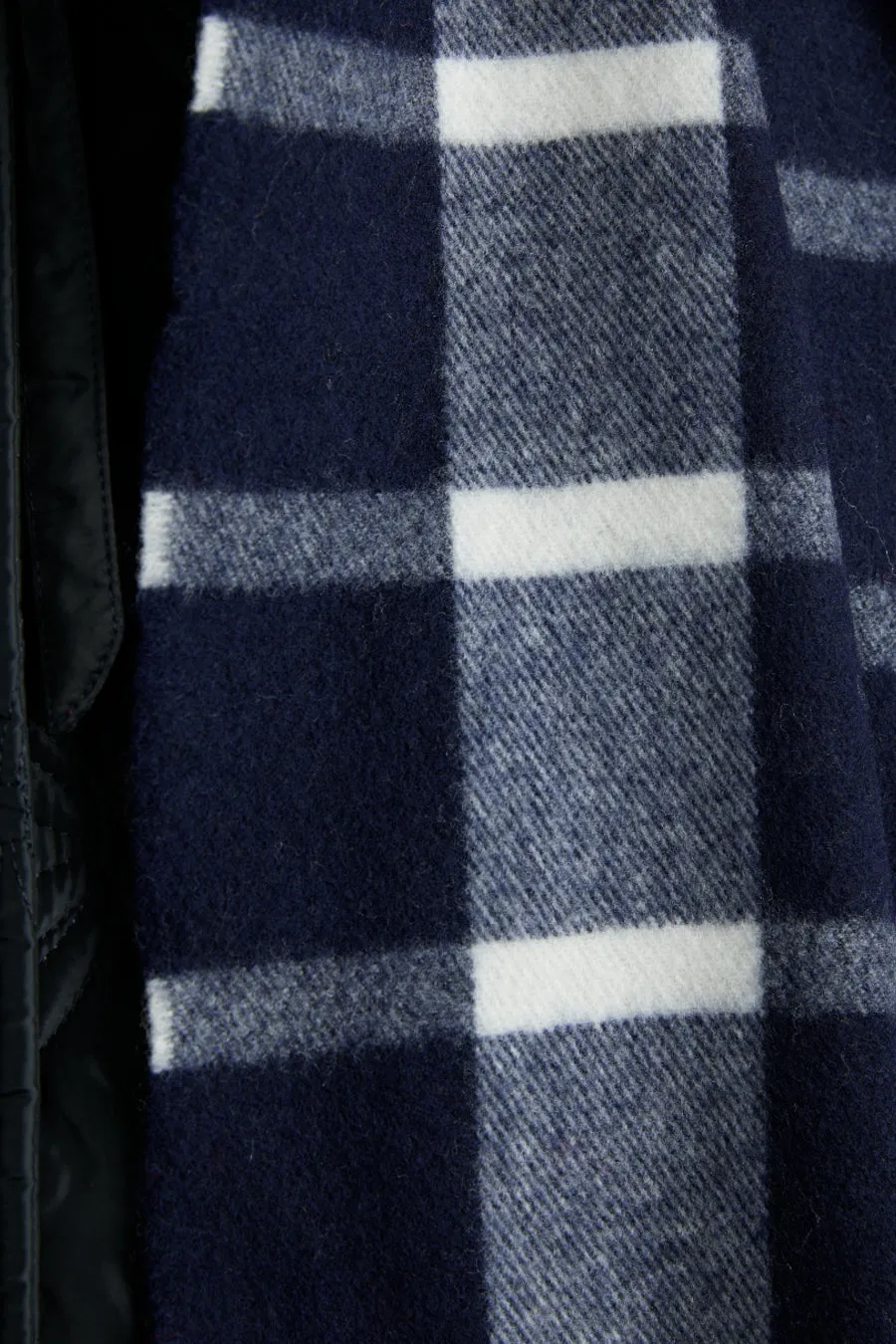 navy & ecru check scarf in responsible wool