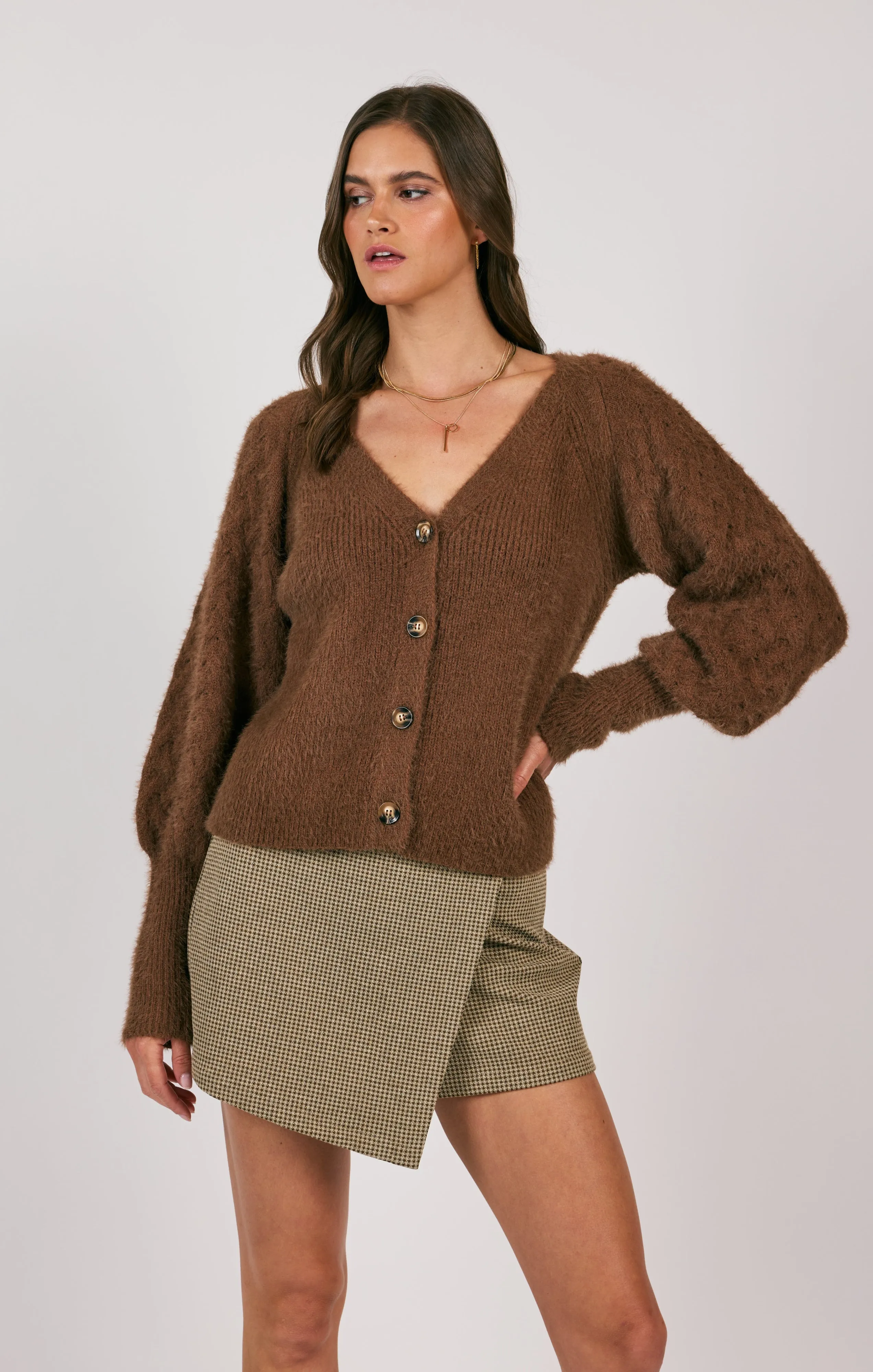 Sweeping Wind Button Front Cardigan | Oak Brown