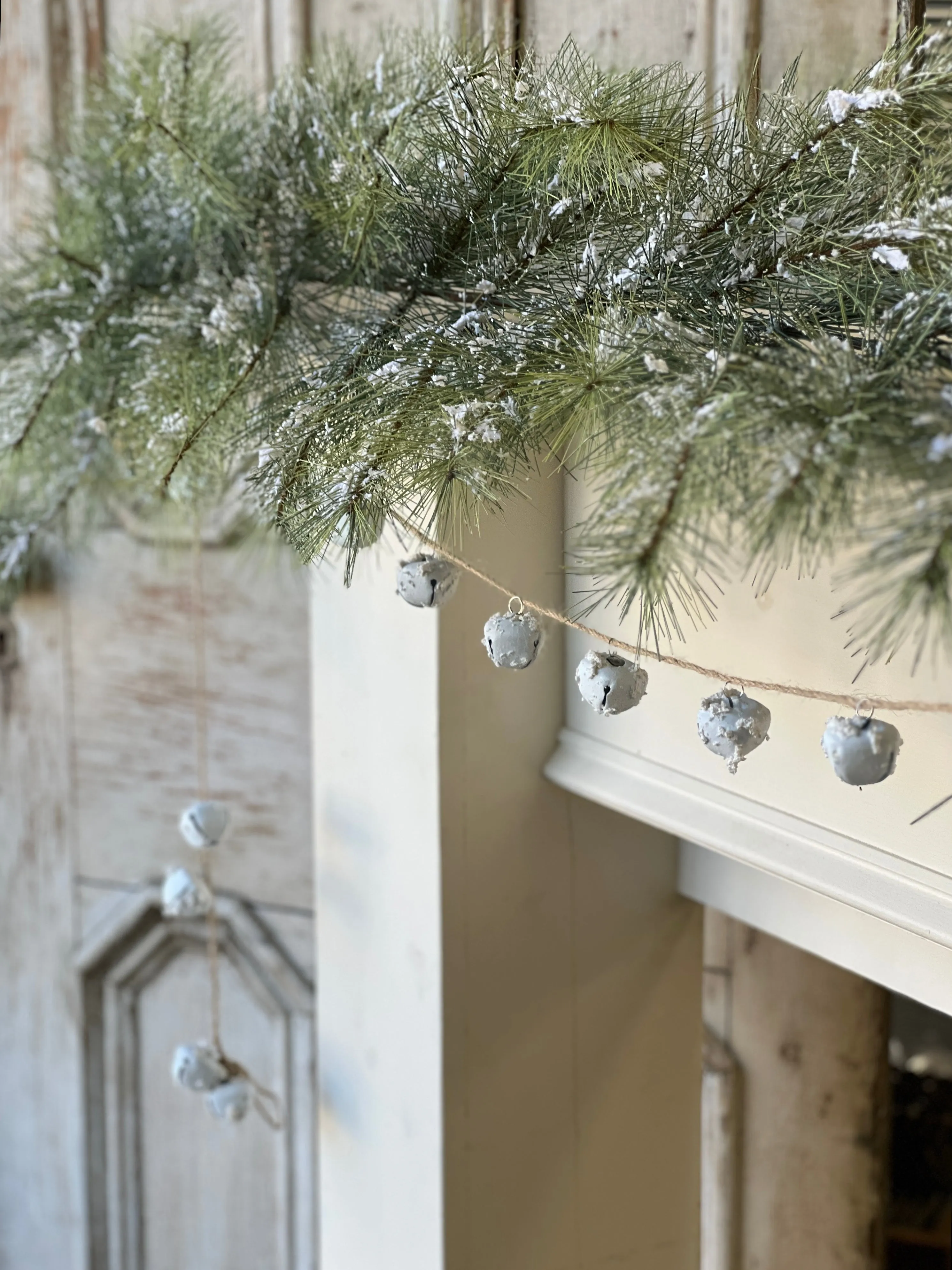 Winter White Bell Garland | 6' | Large